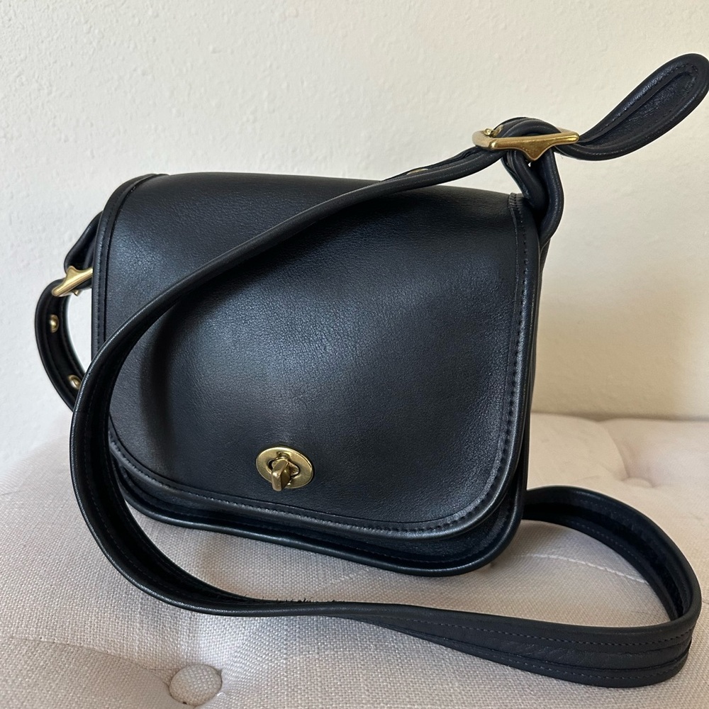 Vintage Legacy Flap Coach